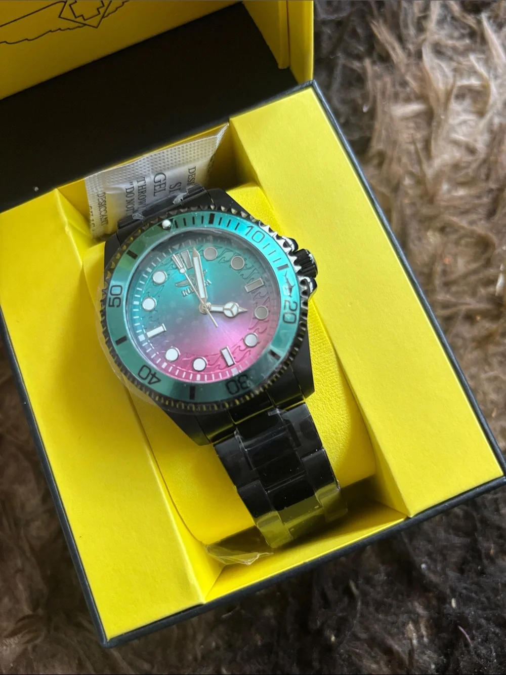 Black label Pro Diver Watch - Teal to Pink